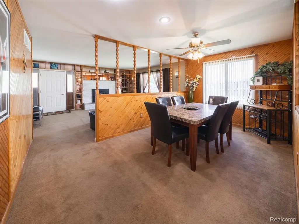 795 Hogarth Avenue Waterford Charter Township MI 48328