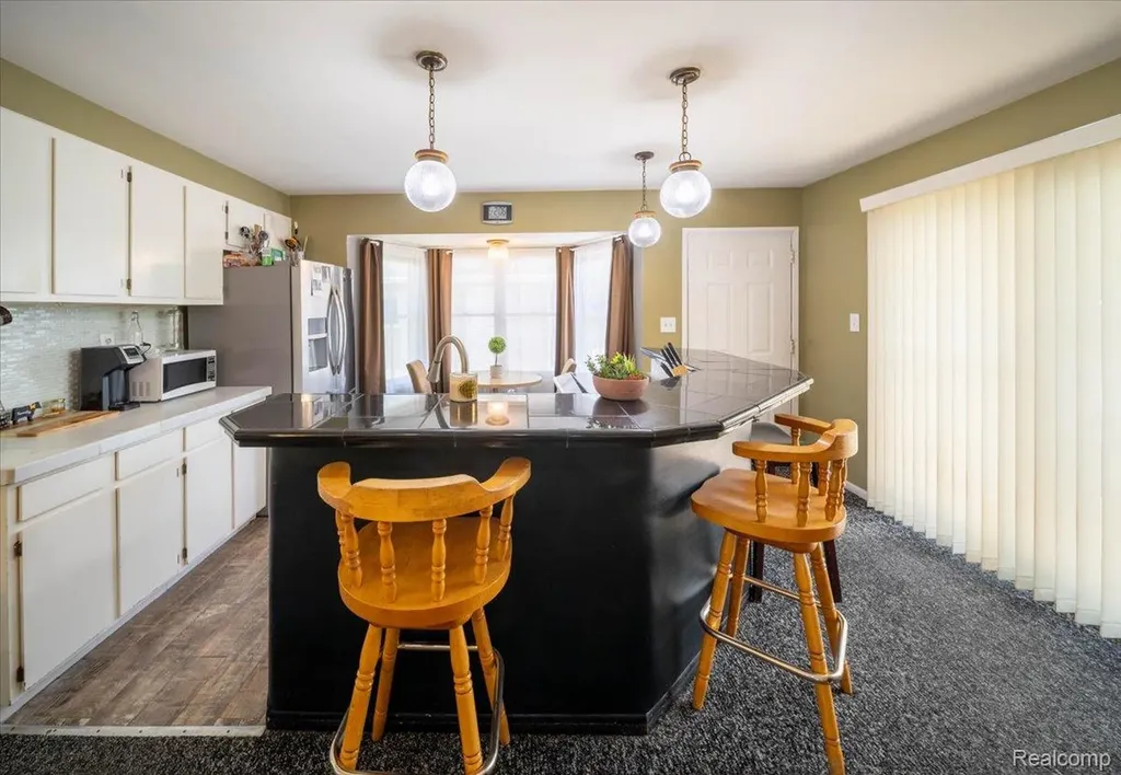 795 Hogarth Avenue Waterford Charter Township MI 48328