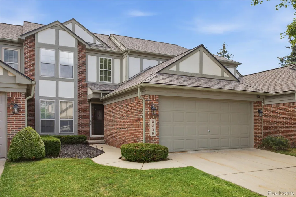 2239 Lone Wolf Lane Canton Charter Township MI 48188