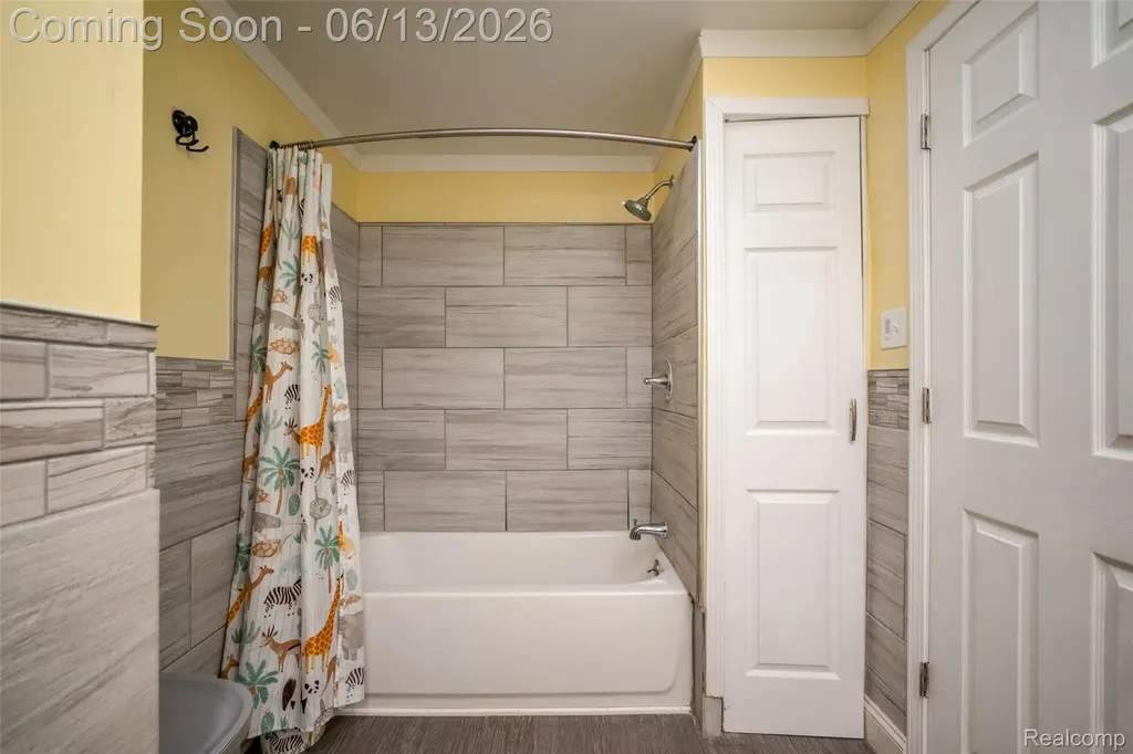 1076 W Kurtz Avenue Mt. Morris Township MI 48505