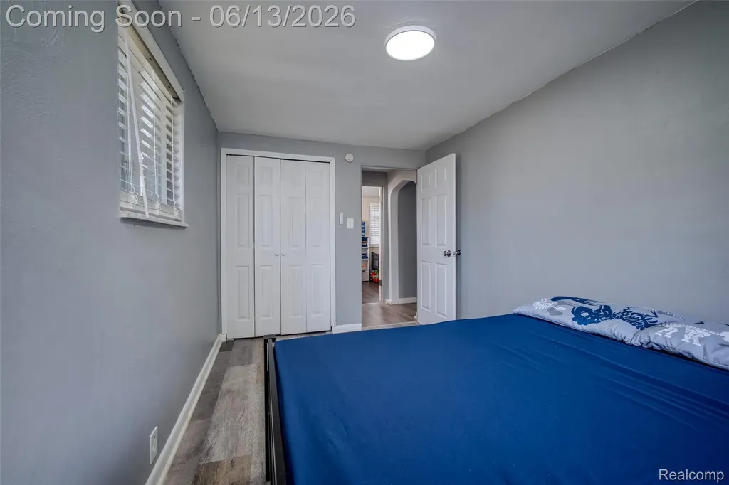 1076 W Kurtz Avenue Mt. Morris Township MI 48505