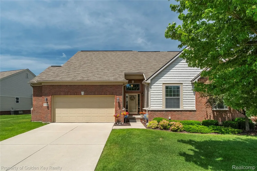 57430 Windmill Point Lyon Charter Township MI 48165
