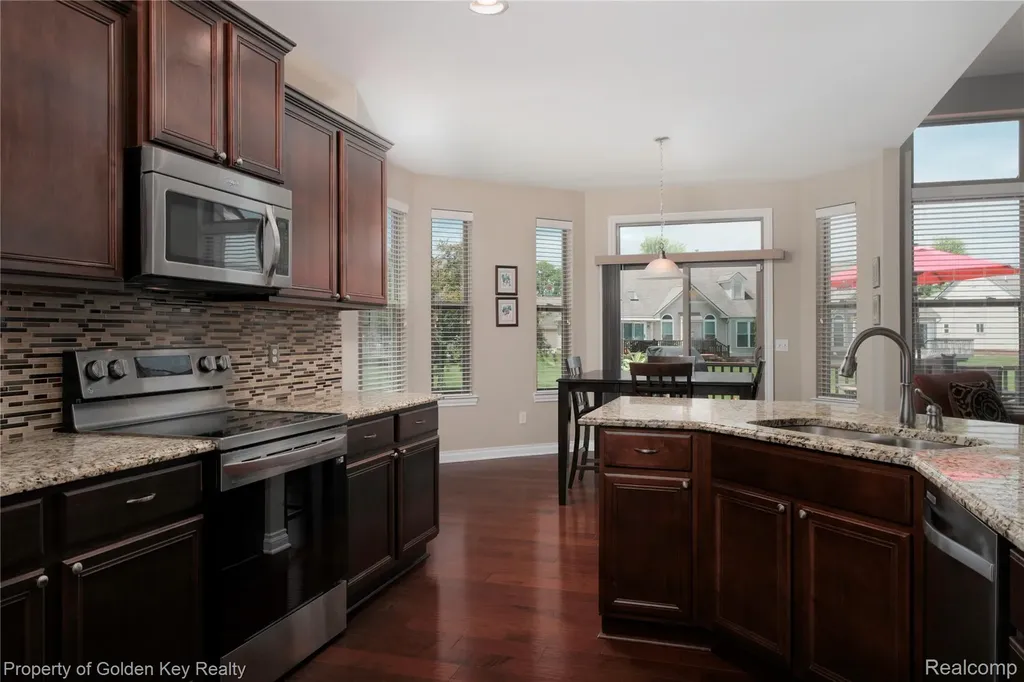 57430 Windmill Point Lyon Charter Township MI 48165