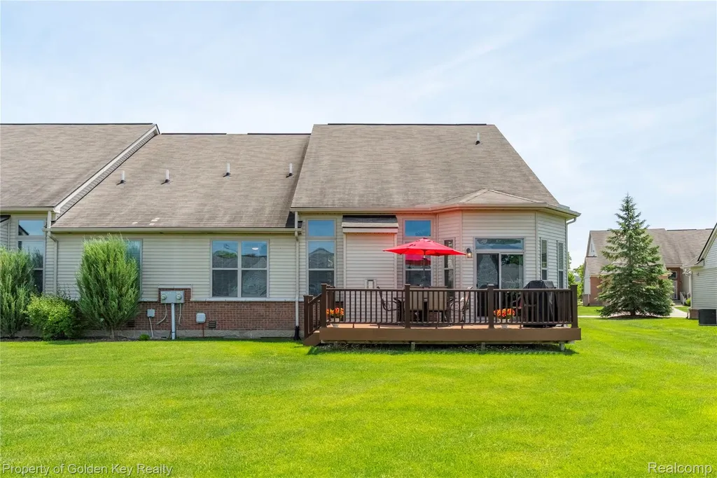 57430 Windmill Point Lyon Charter Township MI 48165