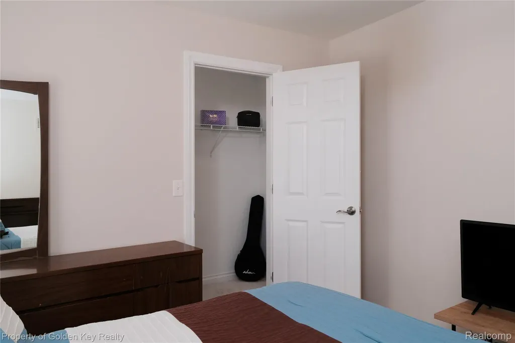 57430 Windmill Point Lyon Charter Township MI 48165