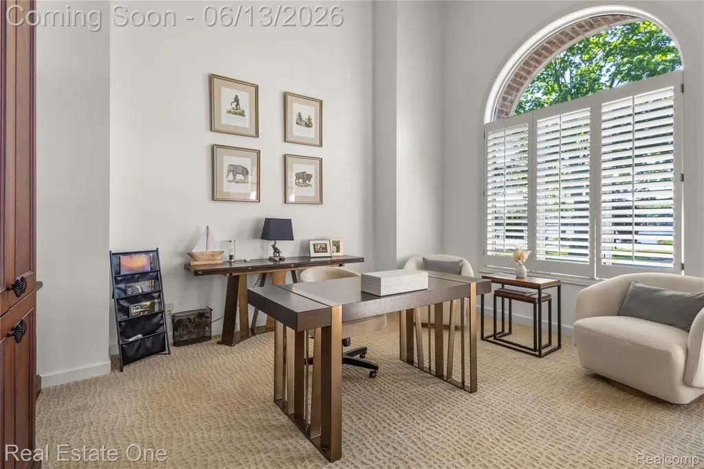 2428 Pine Lake Road West Bloomfield Charter Township MI 48324
