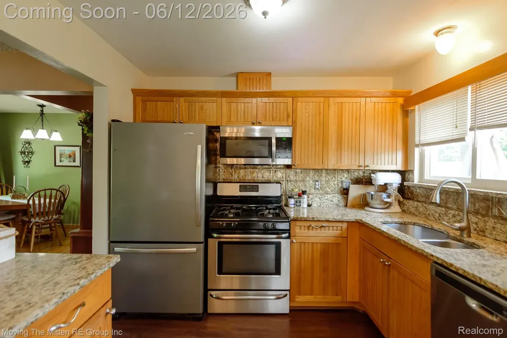 9853 Hamilton Street Van Buren Charter Township MI 48111