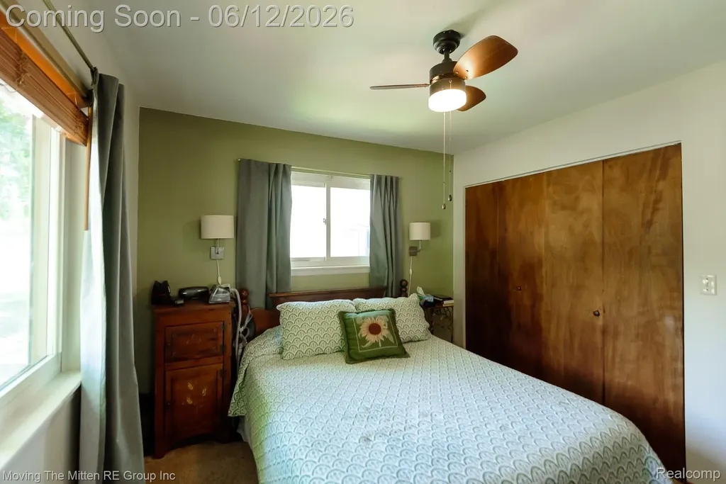 9853 Hamilton Street Van Buren Charter Township MI 48111