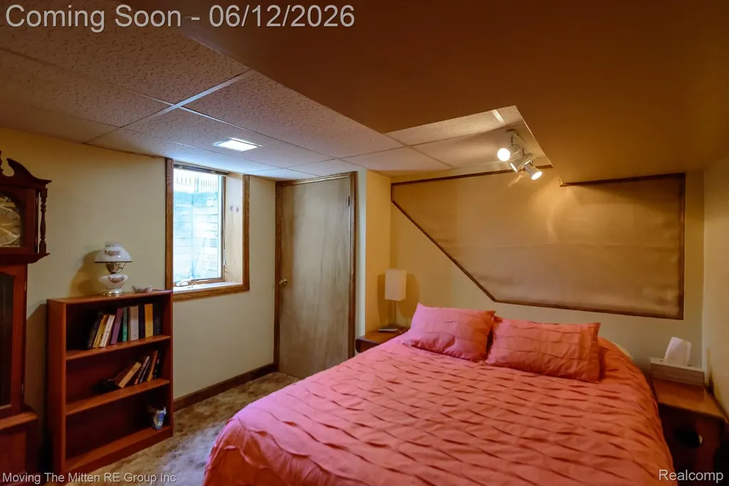 9853 Hamilton Street Van Buren Charter Township MI 48111