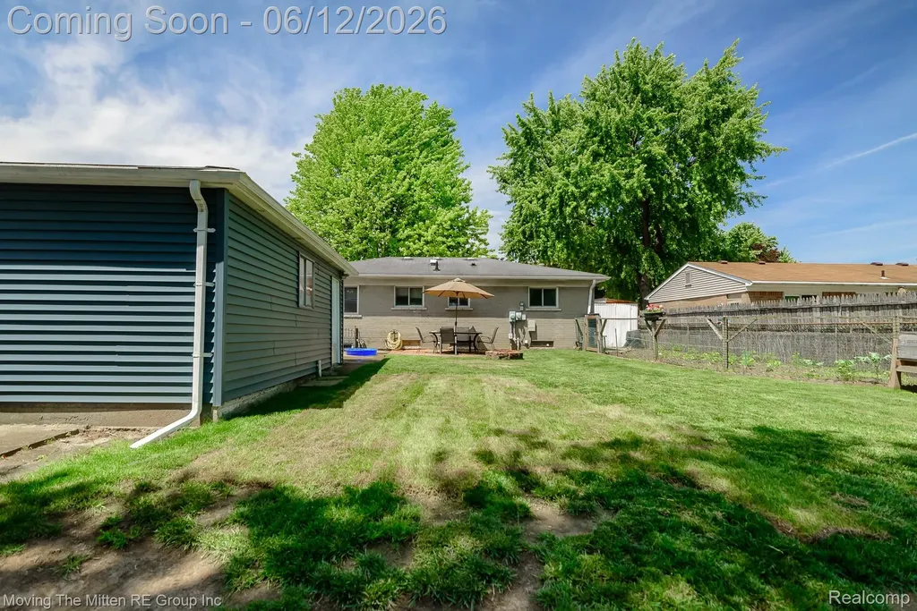 9853 Hamilton Street Van Buren Charter Township MI 48111