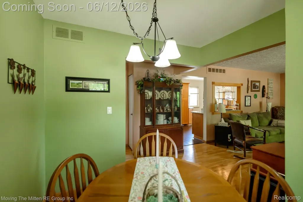 9853 Hamilton Street Van Buren Charter Township MI 48111