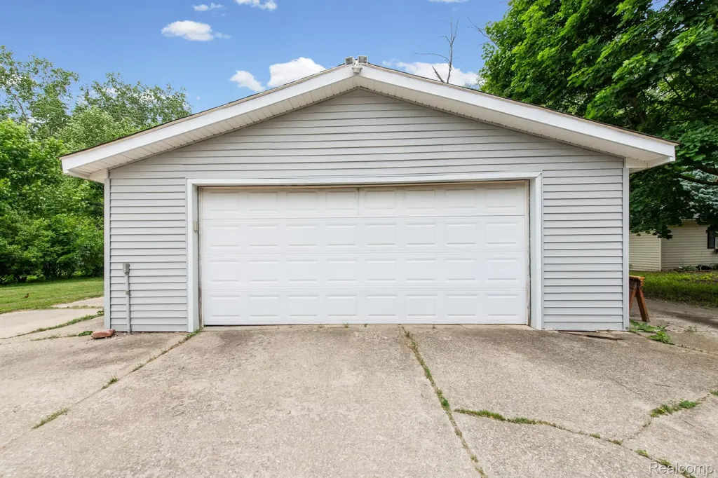 19227 Gudith Road Brownstown Charter Township MI 48183