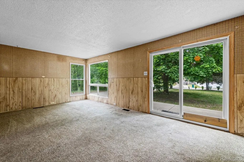 19227 Gudith Road Brownstown Charter Township MI 48183