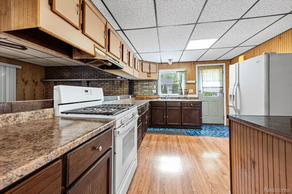 19227 Gudith Road Brownstown Charter Township MI 48183