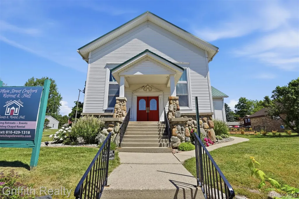 131 E Main Street Vernon Village MI 48476