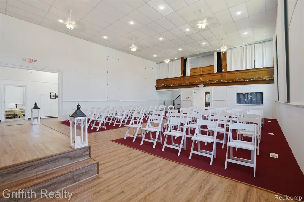131 E Main Street Vernon Village MI 48476