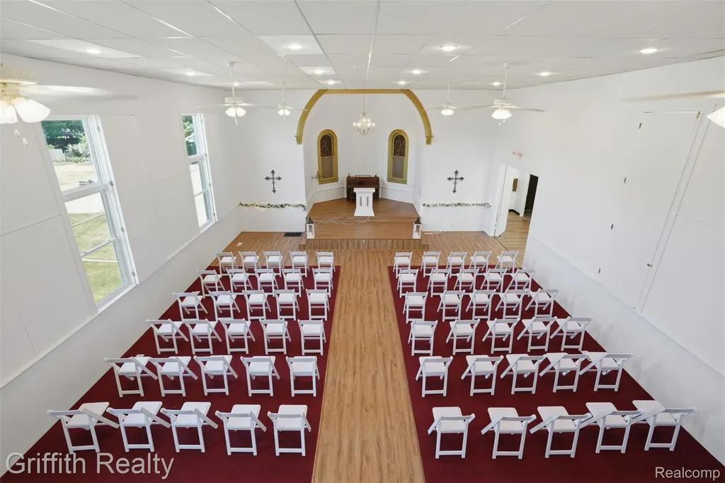 131 E Main Street Vernon Village MI 48476