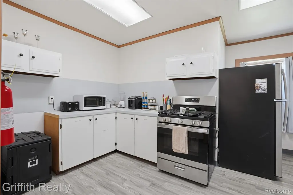 131 E Main Street Vernon Village MI 48476