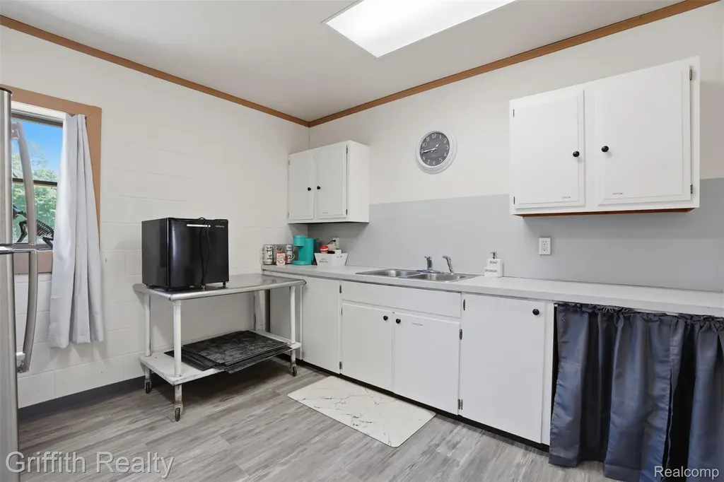 131 E Main Street Vernon Village MI 48476