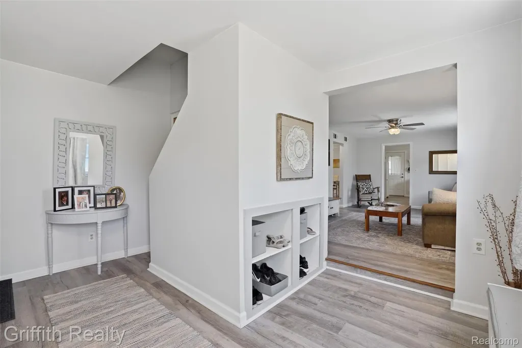 131 E Main Street Vernon Village MI 48476