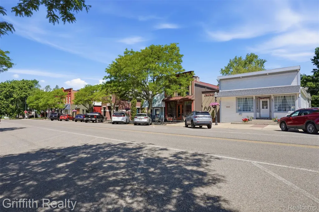131 E Main Street Vernon Village MI 48476
