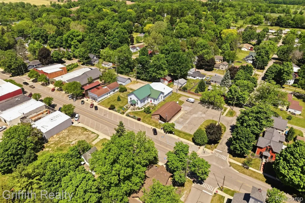 131 E Main Street Vernon Village MI 48476