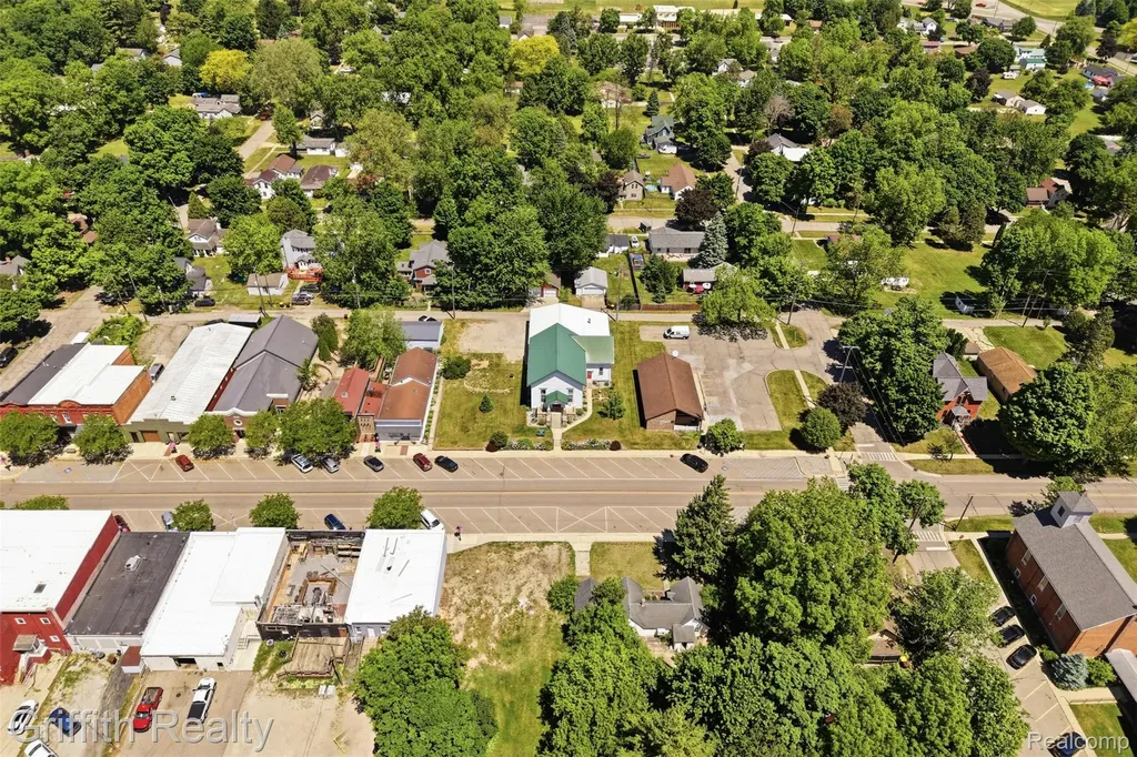 131 E Main Street Vernon Village MI 48476
