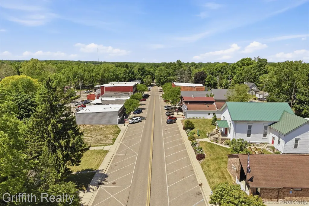 131 E Main Street Vernon Village MI 48476