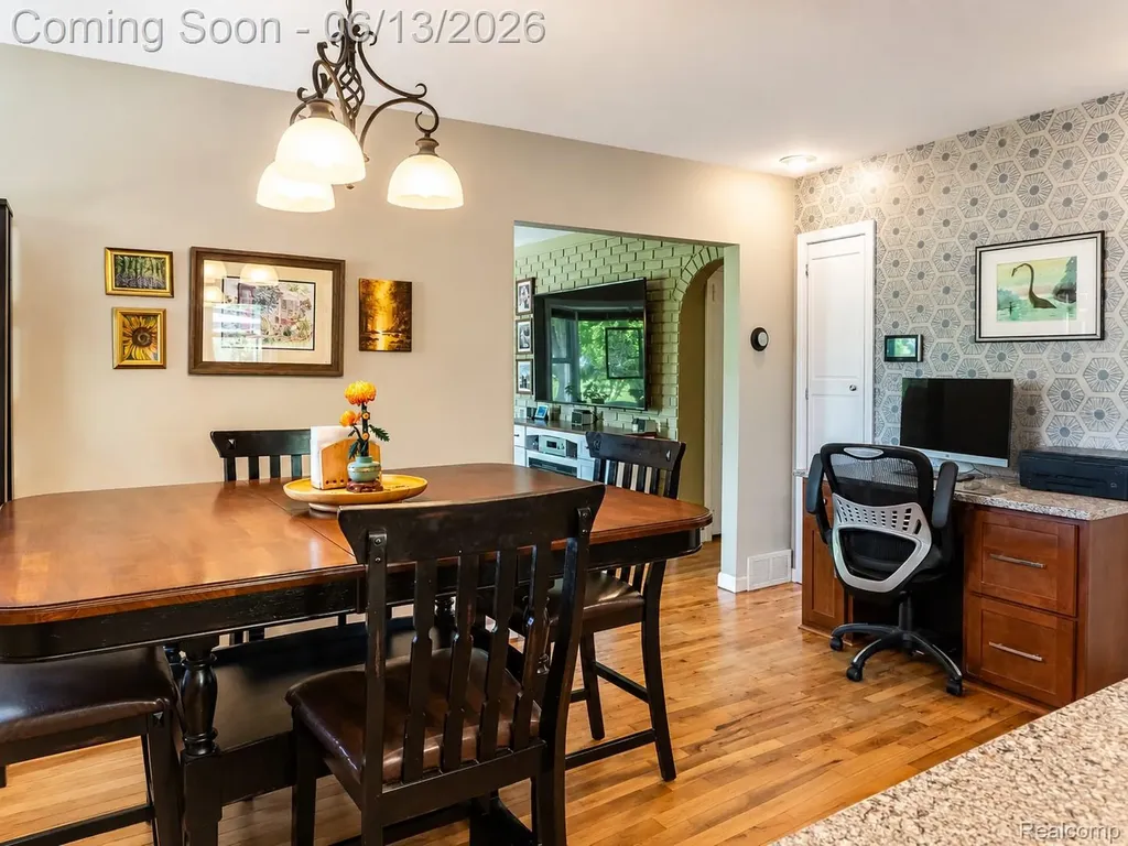 58253 Cathey Washington Township MI 48094