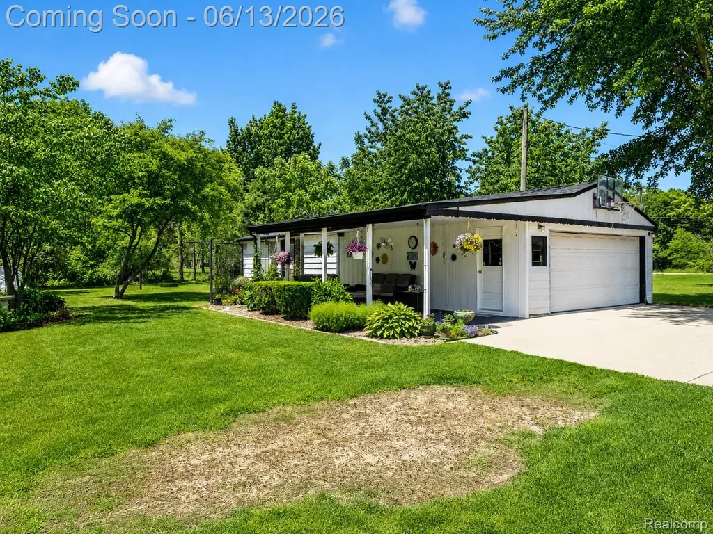 58253 Cathey Washington Township MI 48094