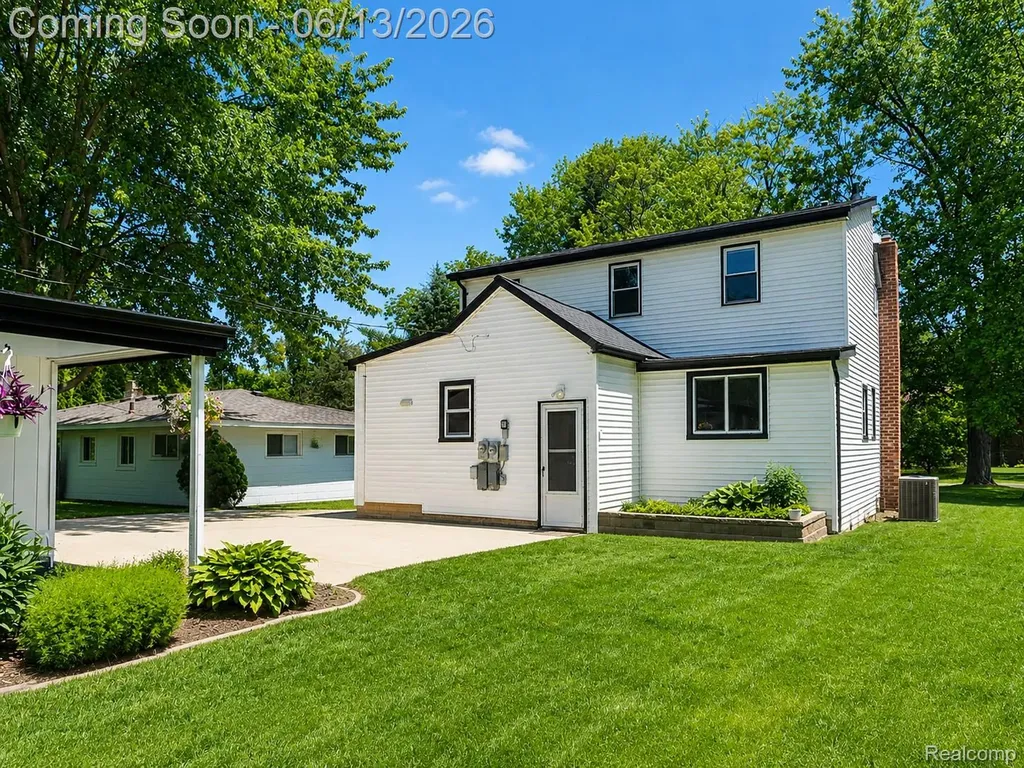 58253 Cathey Washington Township MI 48094