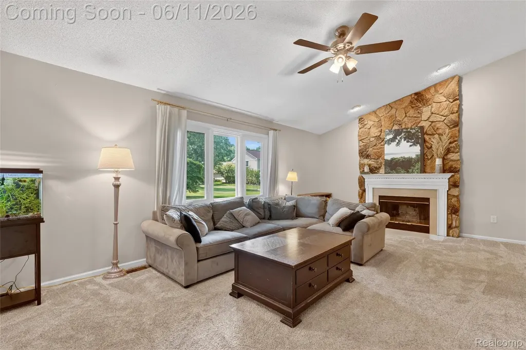 2021 Huntingdon Drive Wixom City MI 48393