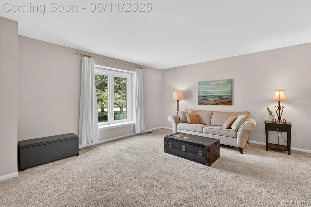2021 Huntingdon Drive Wixom City MI 48393