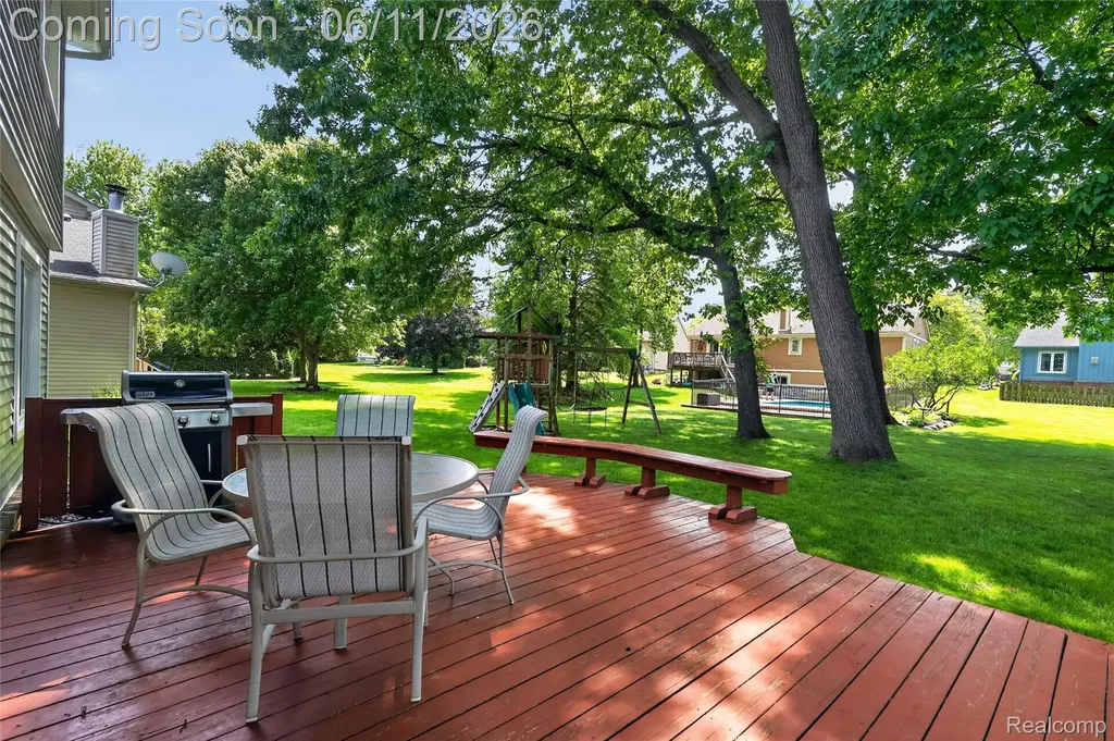 2021 Huntingdon Drive Wixom City MI 48393