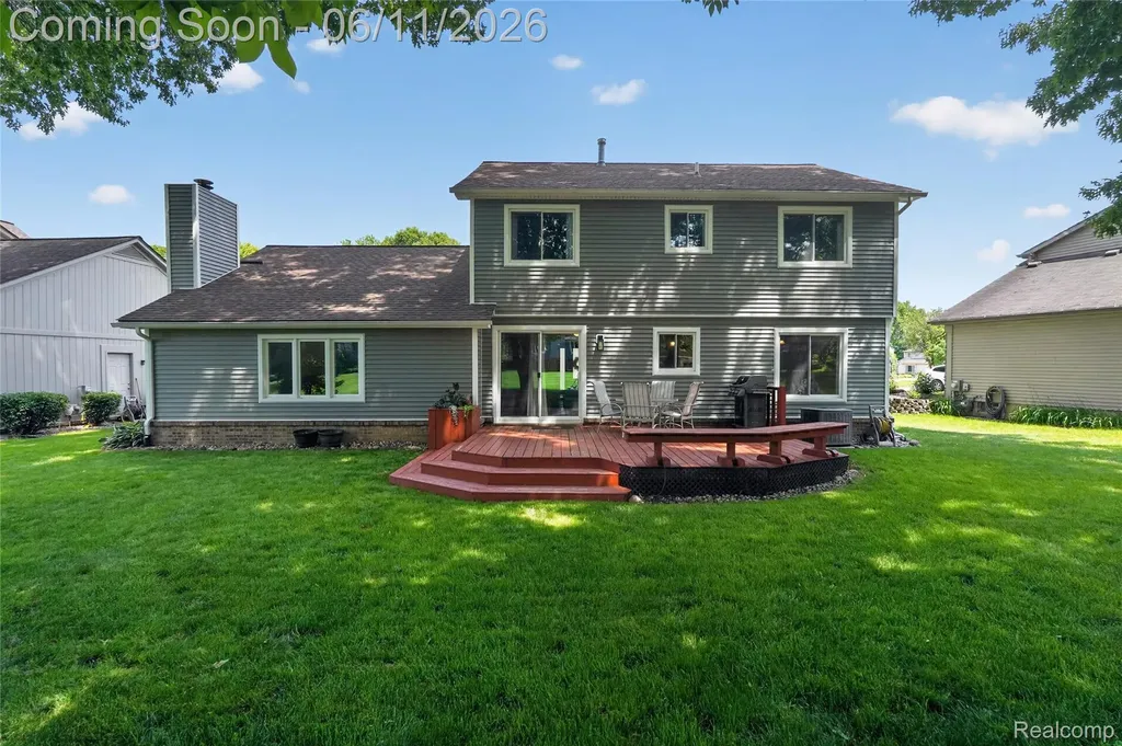 2021 Huntingdon Drive Wixom City MI 48393