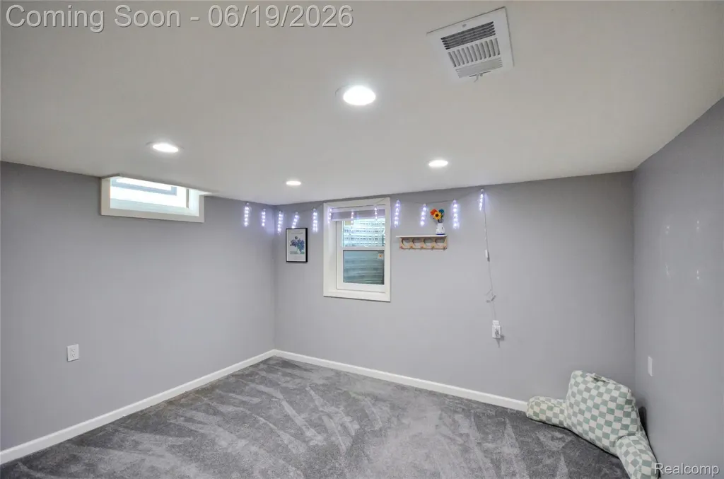 37653 Longacre Drive Sterling Heights City MI 48312
