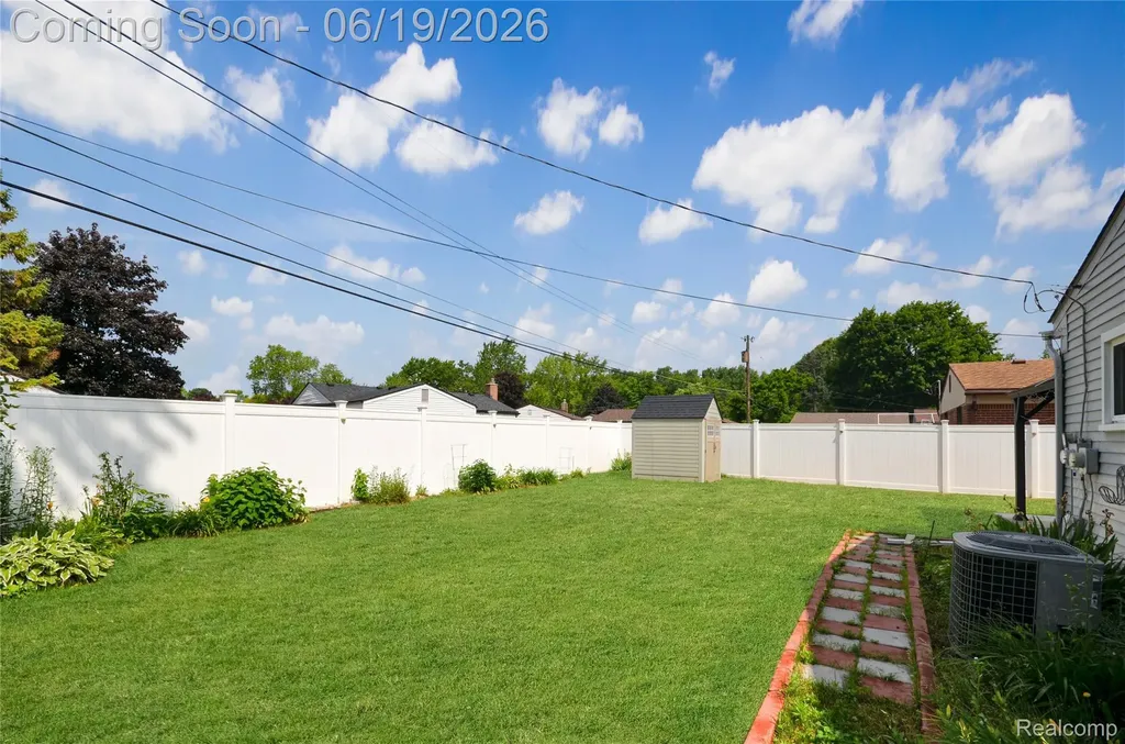 37653 Longacre Drive Sterling Heights City MI 48312