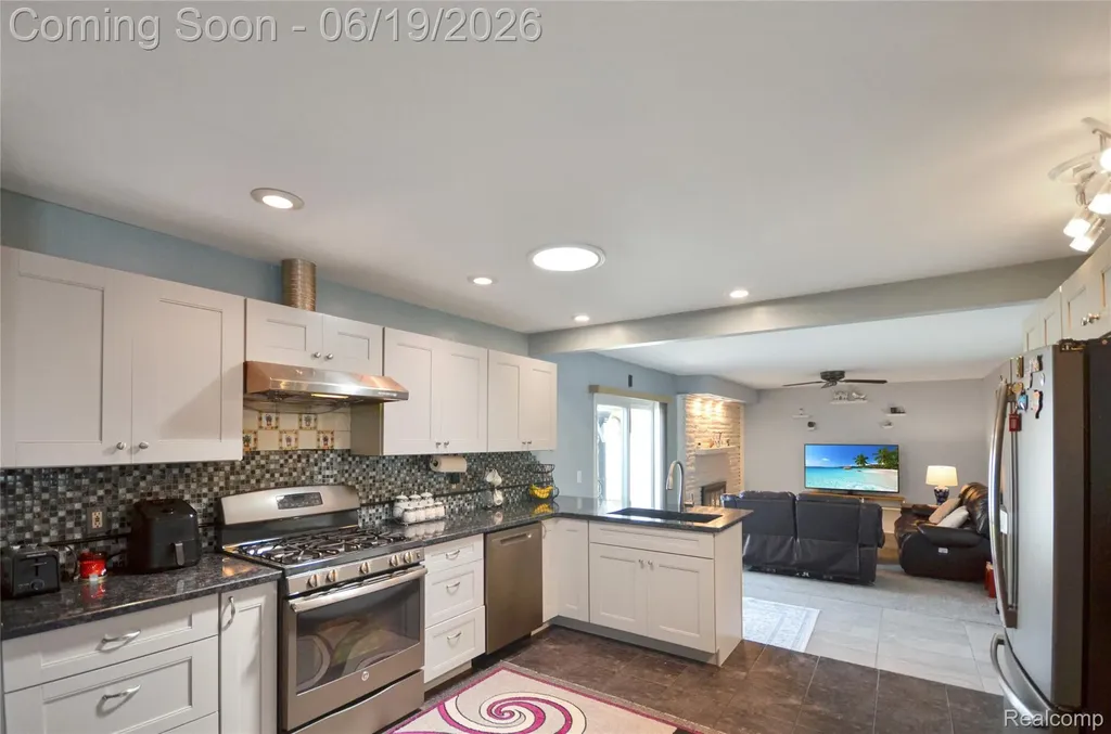 37653 Longacre Drive Sterling Heights City MI 48312