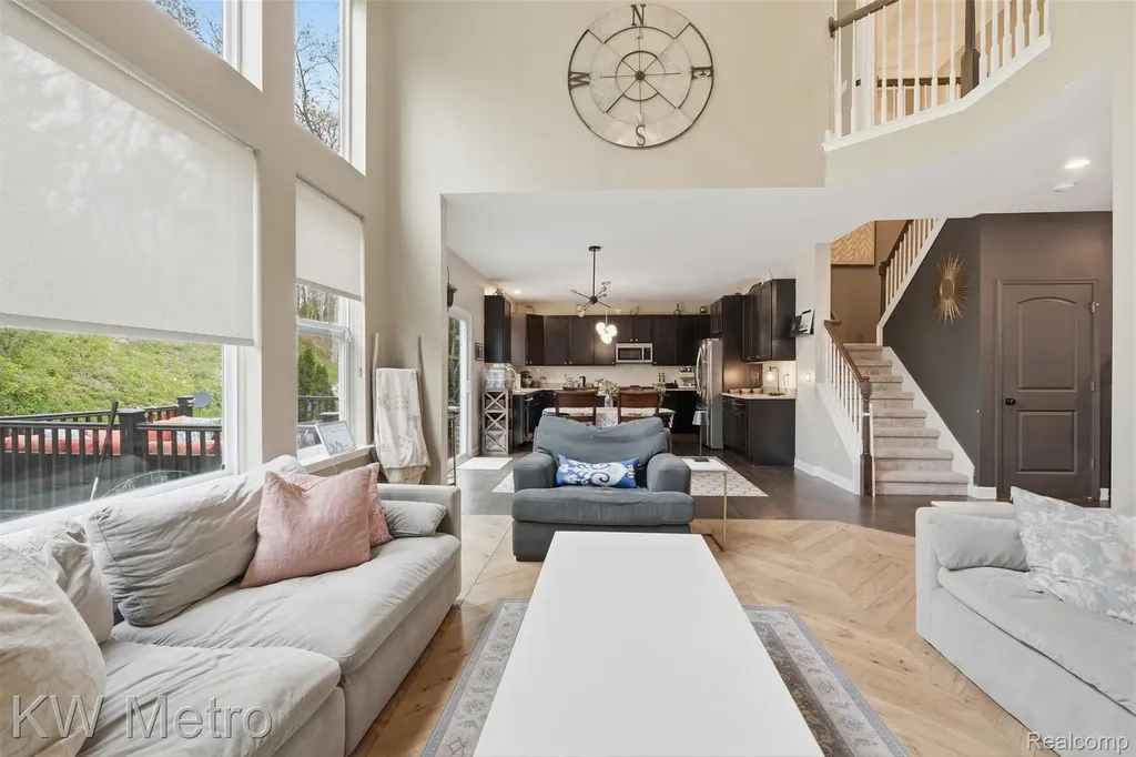 4953 W Stonegate Circle Orion Charter Township MI 48359
