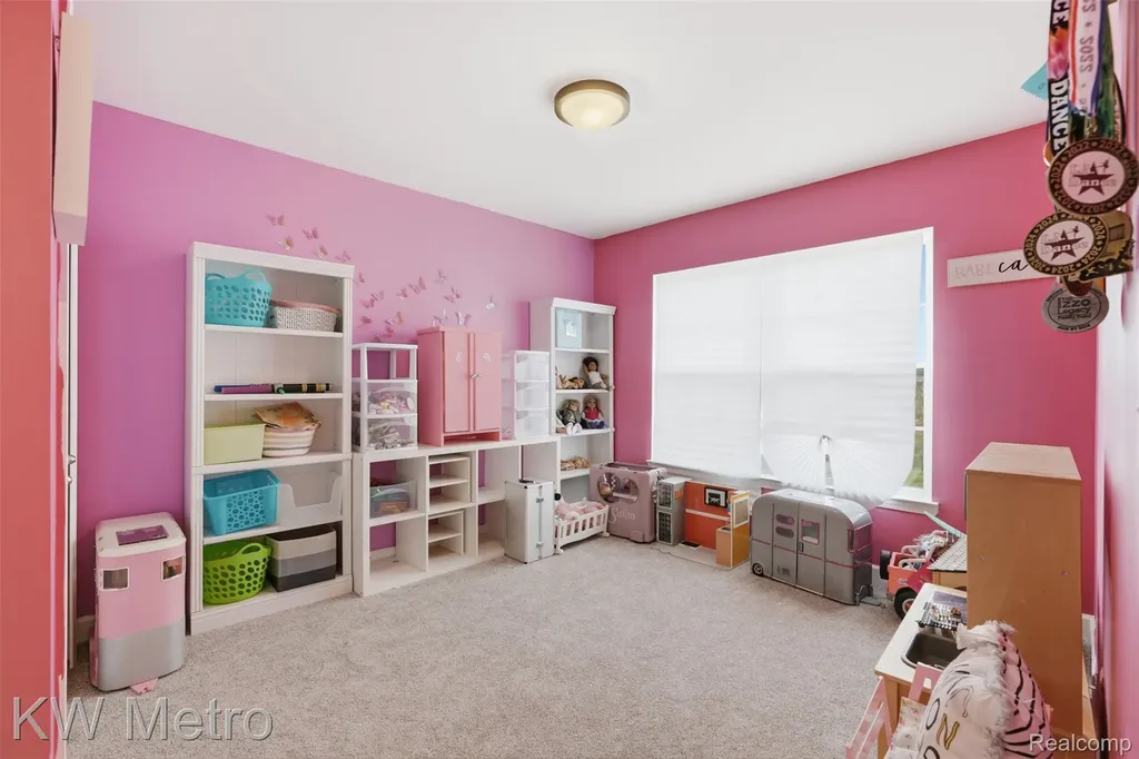 4953 W Stonegate Circle Orion Charter Township MI 48359