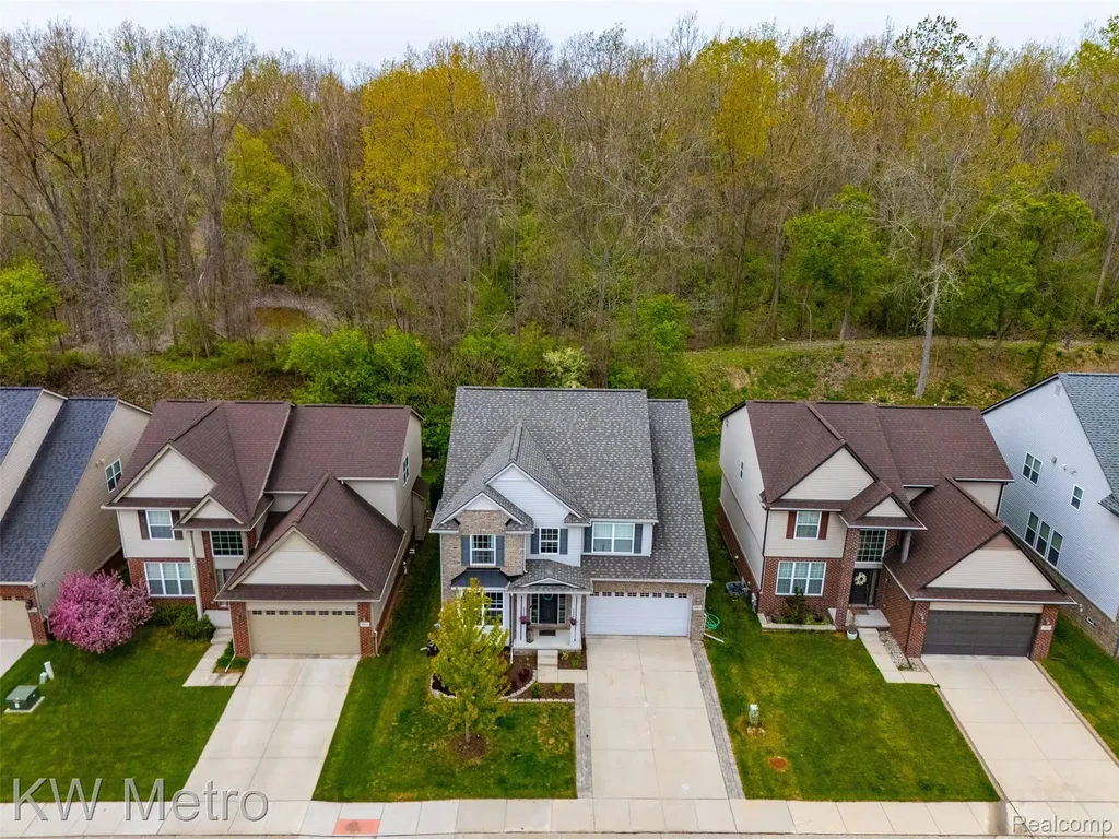 4953 W Stonegate Circle Orion Charter Township MI 48359