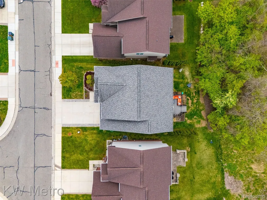 4953 W Stonegate Circle Orion Charter Township MI 48359