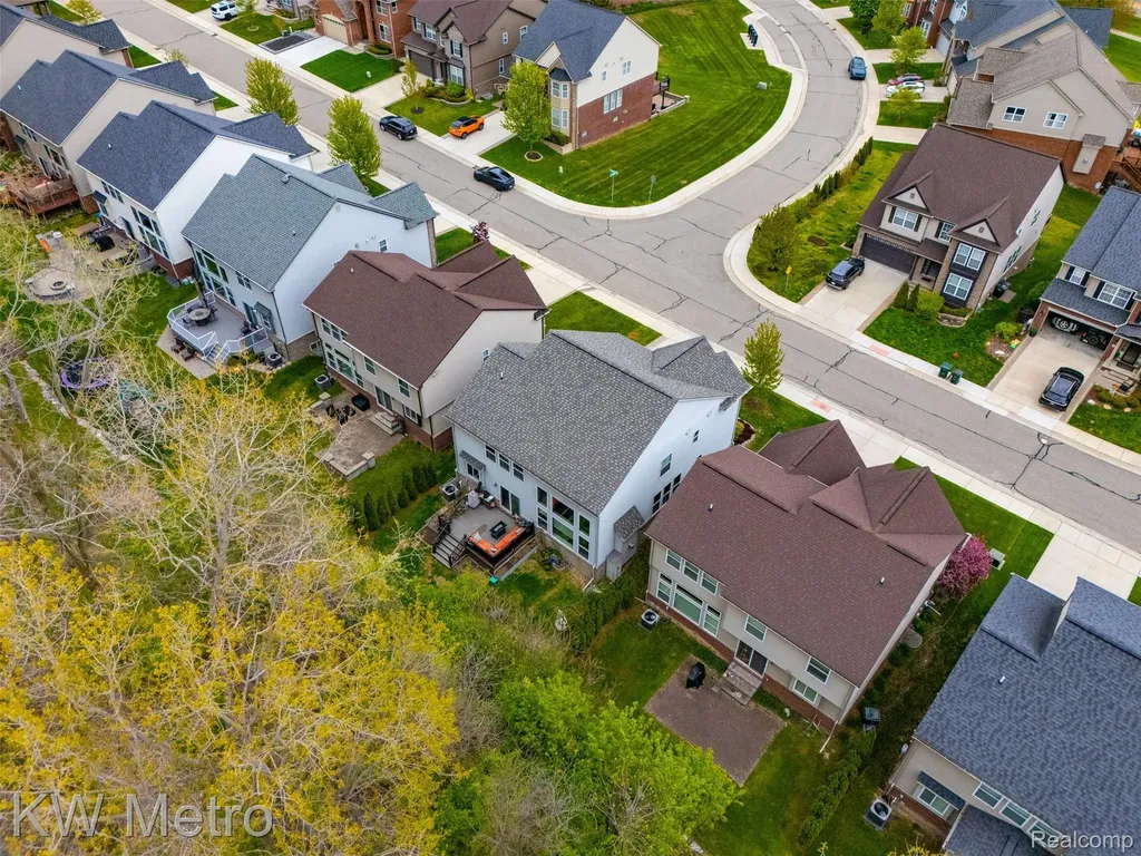 4953 W Stonegate Circle Orion Charter Township MI 48359