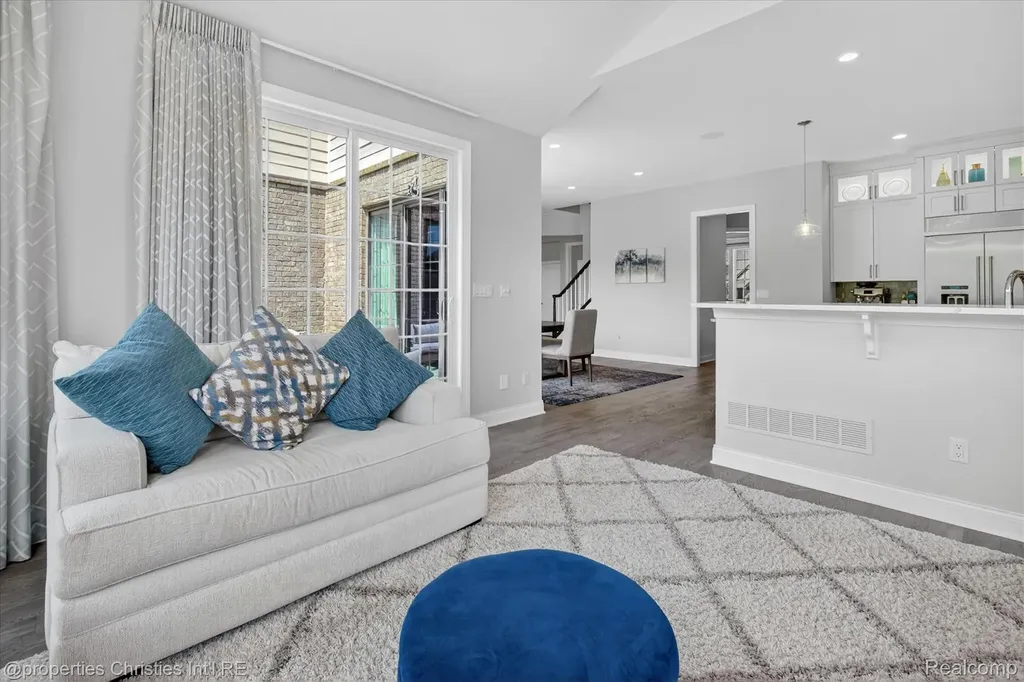 47711 Dunhill Court Novi City MI 48167
