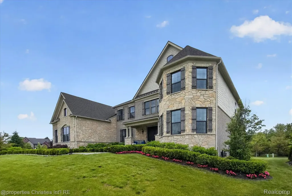47711 Dunhill Court Novi City MI 48167