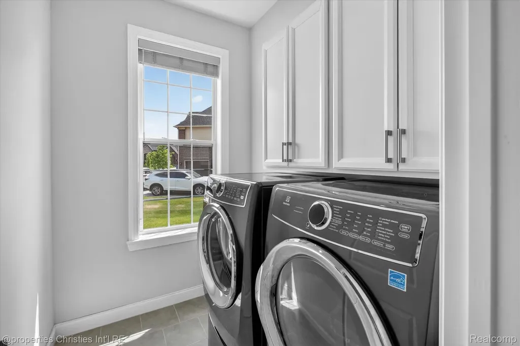 47711 Dunhill Court Novi City MI 48167