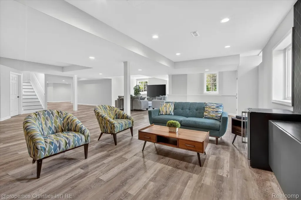 47711 Dunhill Court Novi City MI 48167