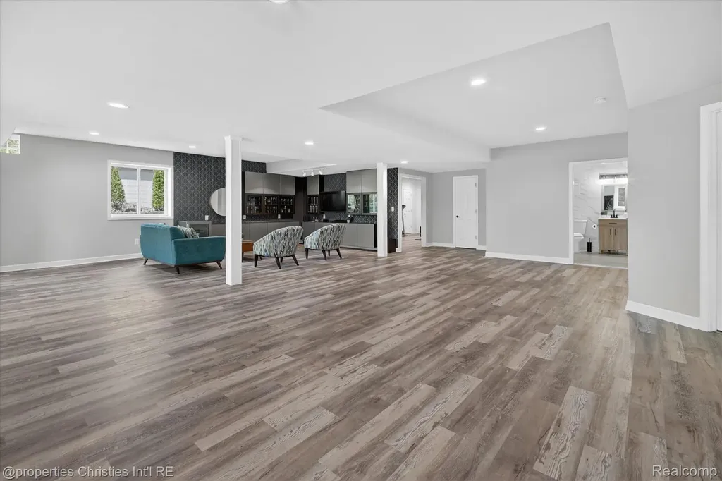 47711 Dunhill Court Novi City MI 48167