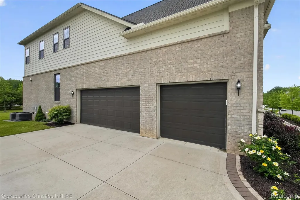 47711 Dunhill Court Novi City MI 48167