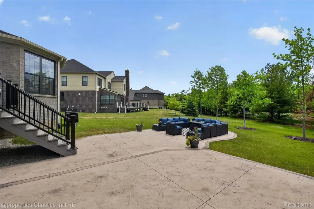 47711 Dunhill Court Novi City MI 48167